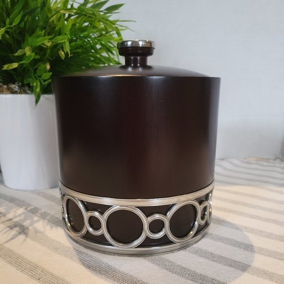 Royal Selangor Medallion Pewter and Wood Ice Buxket - Picture 8 of 16